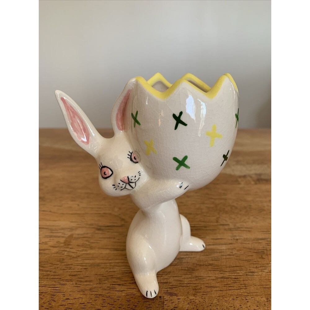 Vintage Ceramic Easter‎ Bunny Rabbit Holding Egg Holder Flower Vase Planter Pot
